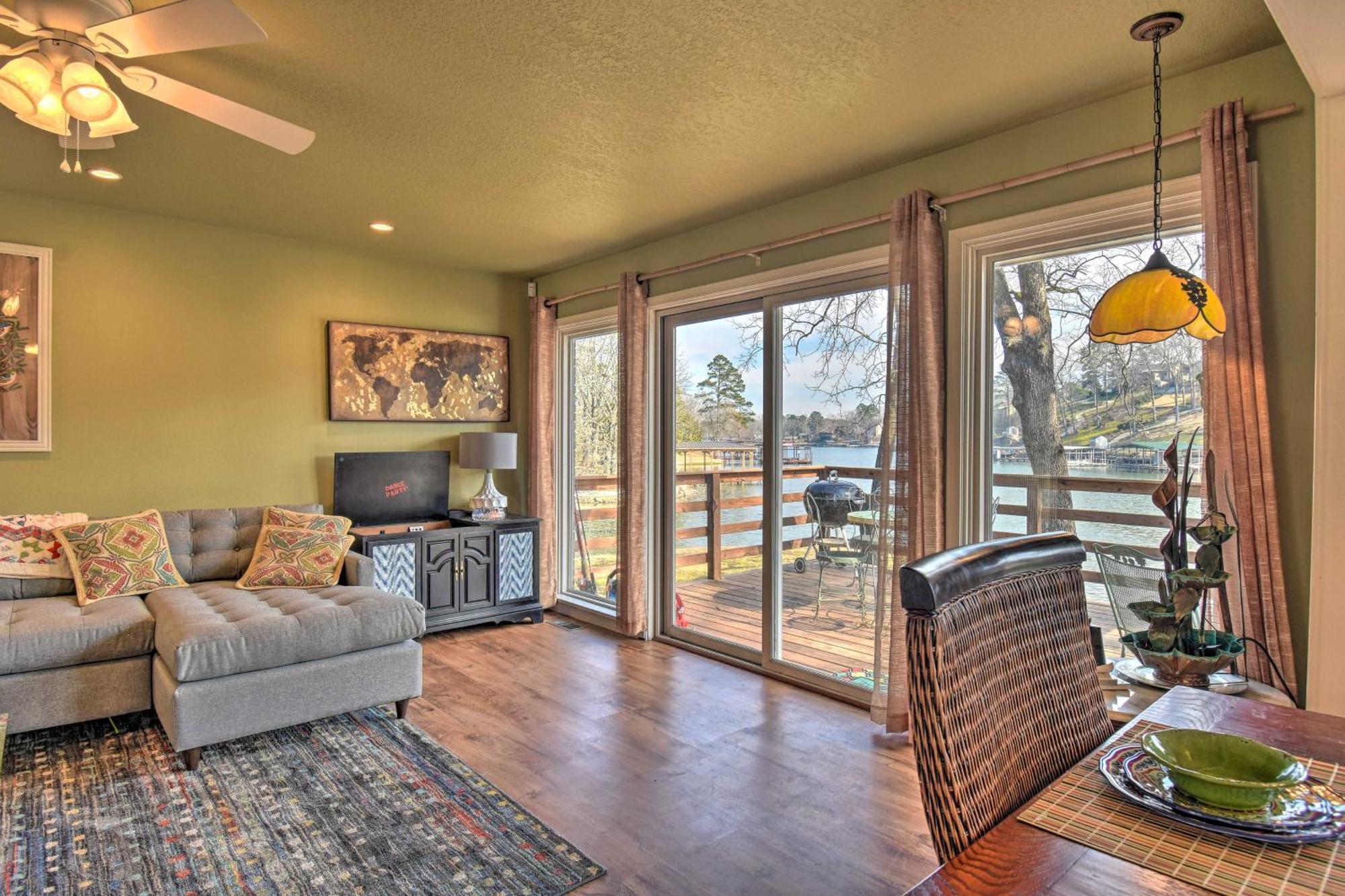 Lakefront Hot Springs Home With Updated Deck And Dock! ภายนอก รูปภาพ