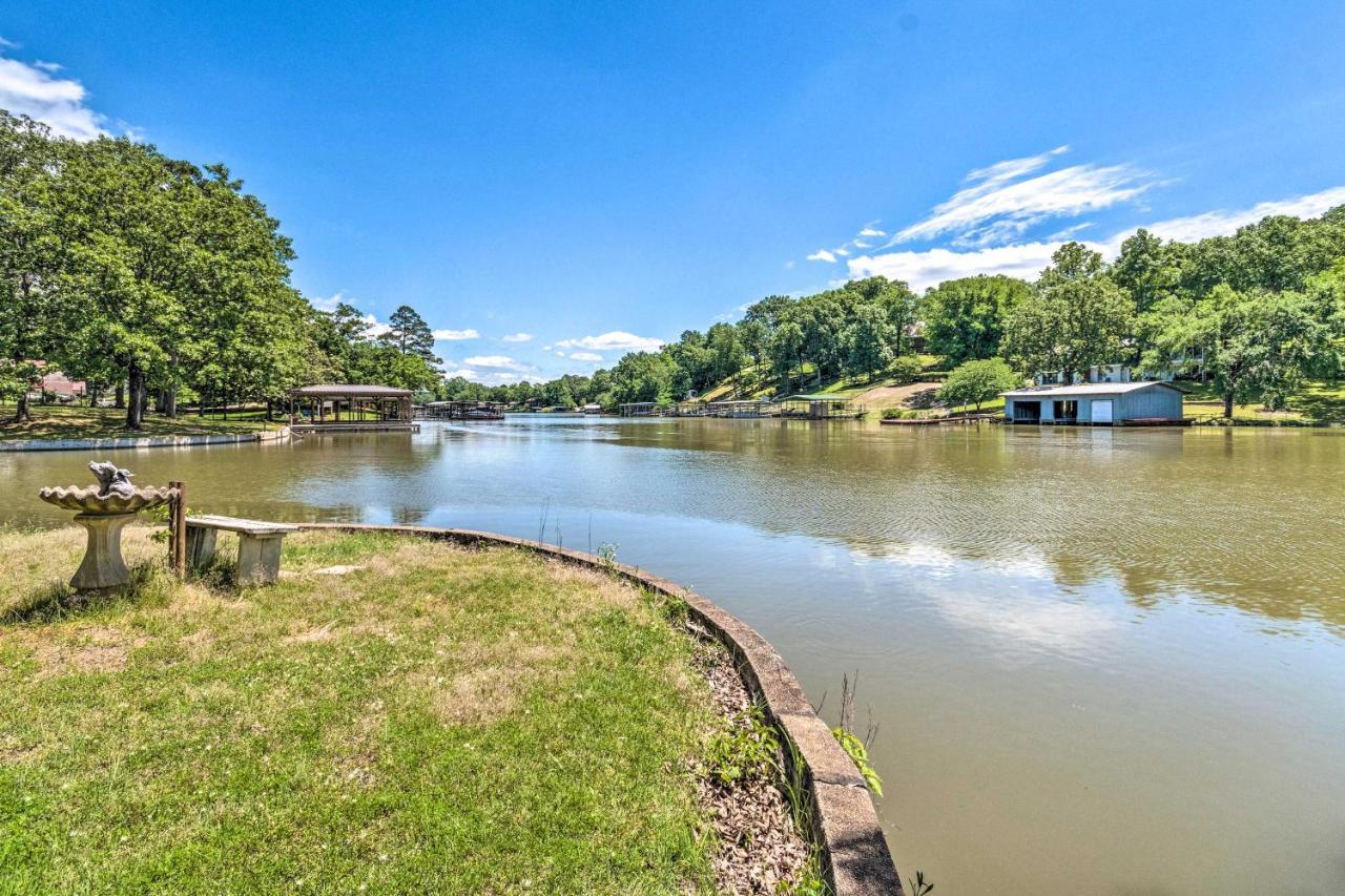 Lakefront Hot Springs Home With Updated Deck And Dock! ภายนอก รูปภาพ