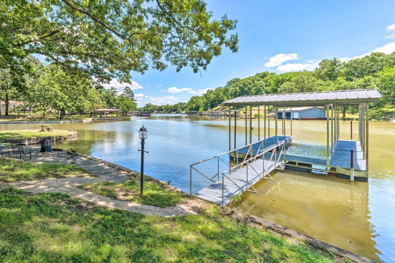 Lakefront Hot Springs Home With Updated Deck And Dock! ภายนอก รูปภาพ